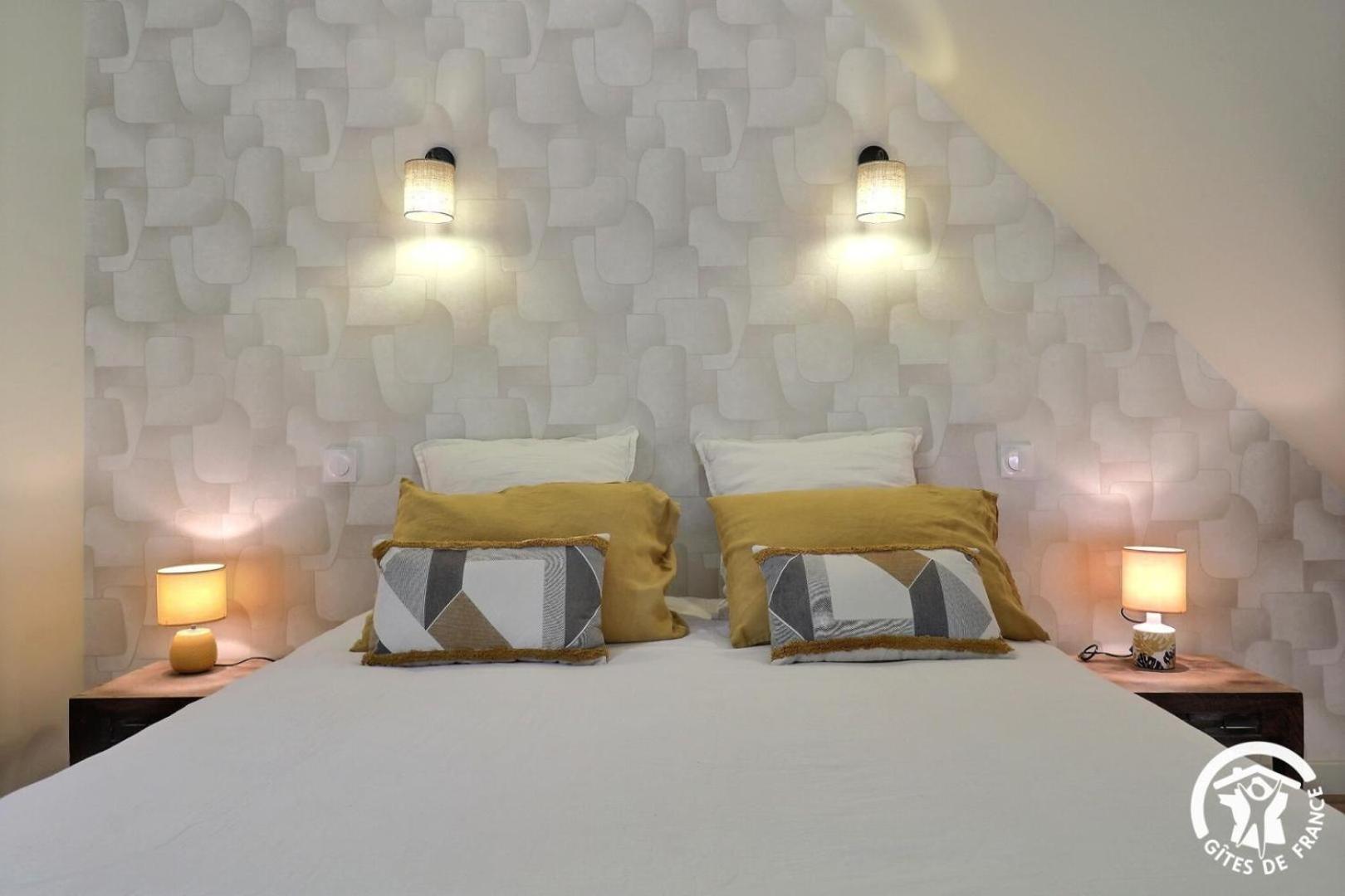 Le Jardin De Quercus Bed and Breakfast Bazouges-la-Pérouse Εξωτερικό φωτογραφία
