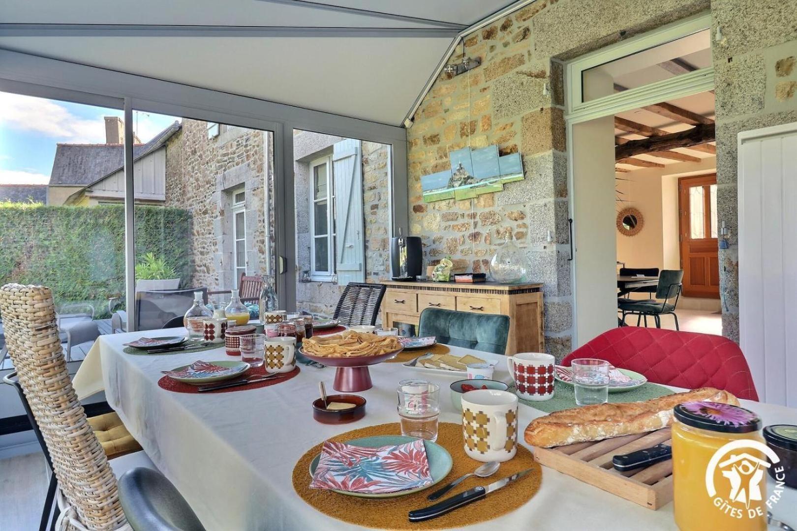 Le Jardin De Quercus Bed and Breakfast Bazouges-la-Pérouse Εξωτερικό φωτογραφία